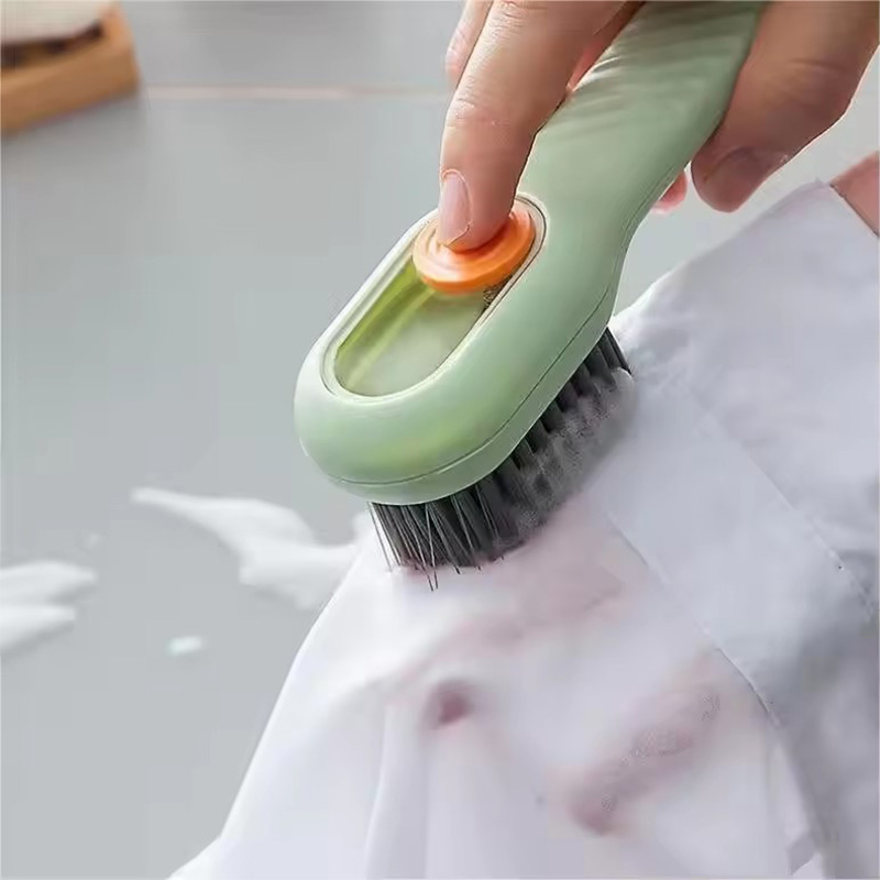 Plastic cleaning brush